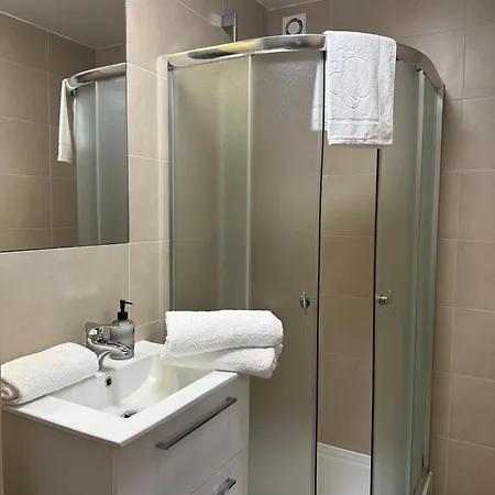 Lavenderia Z Widokiem Na Gore Parkowa, Blisko Centrum, Spokojna Okolica Appartement Kudowa-Zdrój