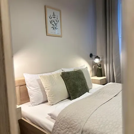 Lavenderia Z Widokiem Na Gore Parkowa, Blisko Centrum Apartment