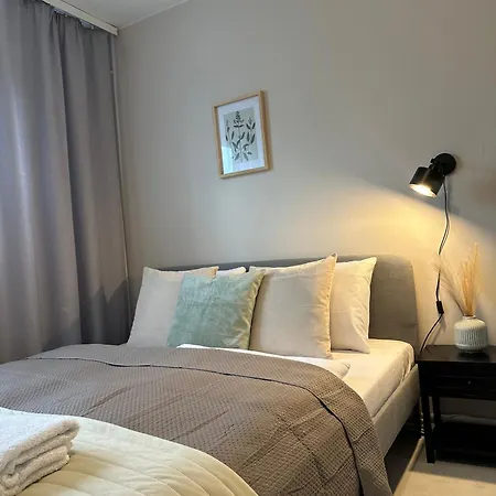 Lavenderia Z Widokiem Na Gore Parkowa, Blisko Centrum Apartment