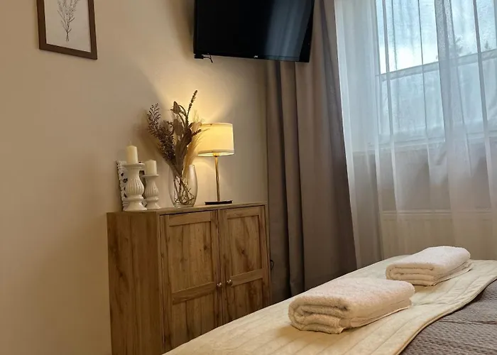 Lavenderia Z Widokiem Na Gore Parkowa, Blisko Centrum, Spokojna Okolica 아파트 쿠도바-즈루이