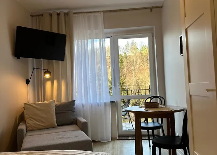 Lavenderia Z Widokiem Na Gore Parkowa, Blisko Centrum, Spokojna Okolica 아파트 쿠도바-즈루이